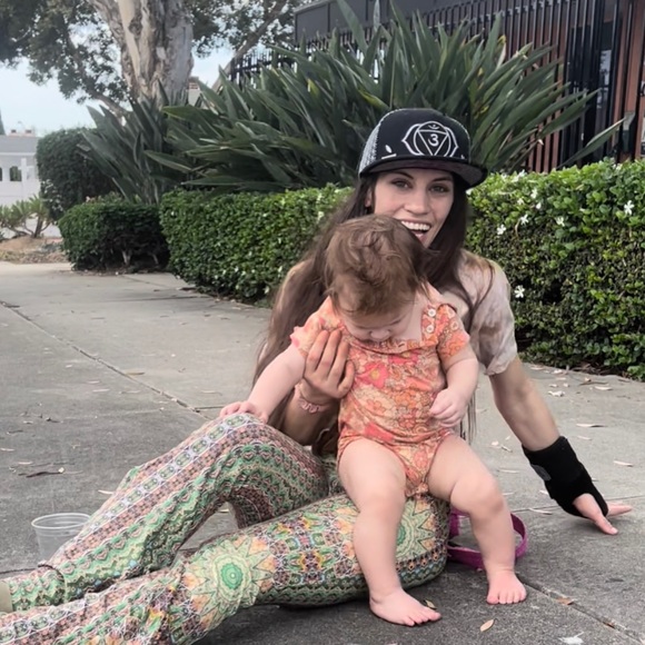 Meet your Posher, Lillian - Picture 3 of 9